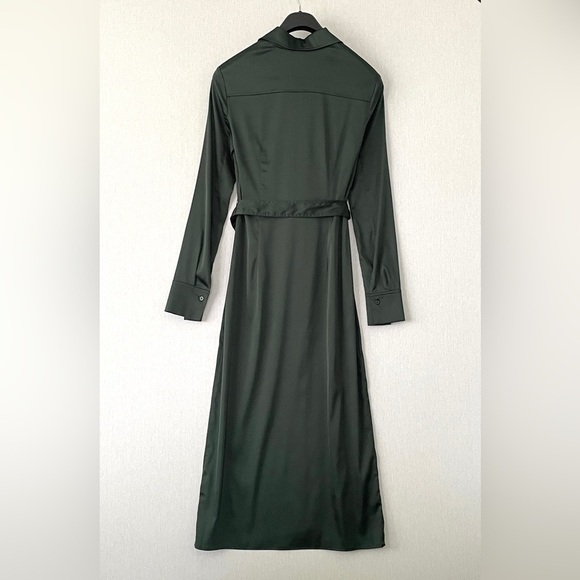 Aritzia Babaton Amory Satin Belted Shirt Dress - Picture 4 of 10